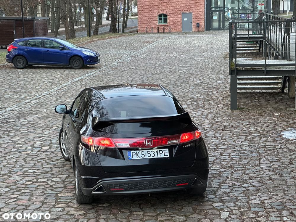 Honda Civic 1.8 Comfort - 9