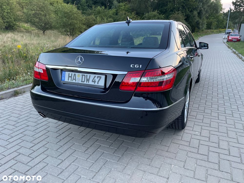 Mercedes-Benz Klasa E 200 CGI BlueEFFICIENCY 7G-TRONIC Avantgarde - 14