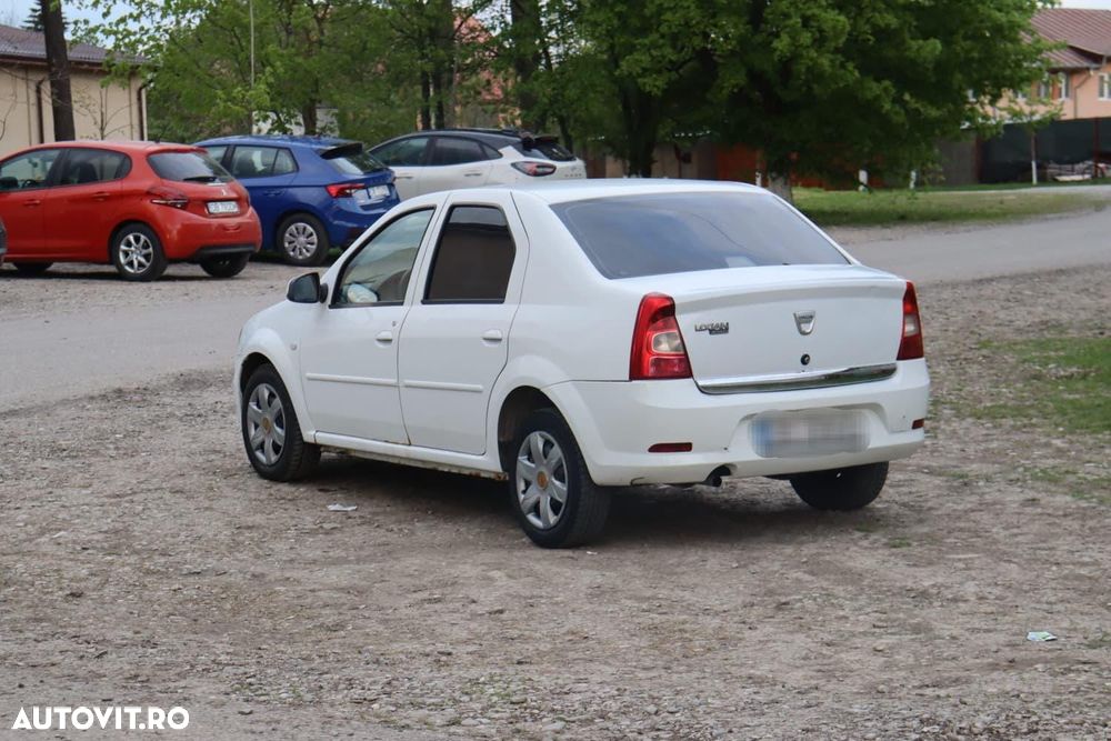 Dacia Logan 1.2 Laureate - 5