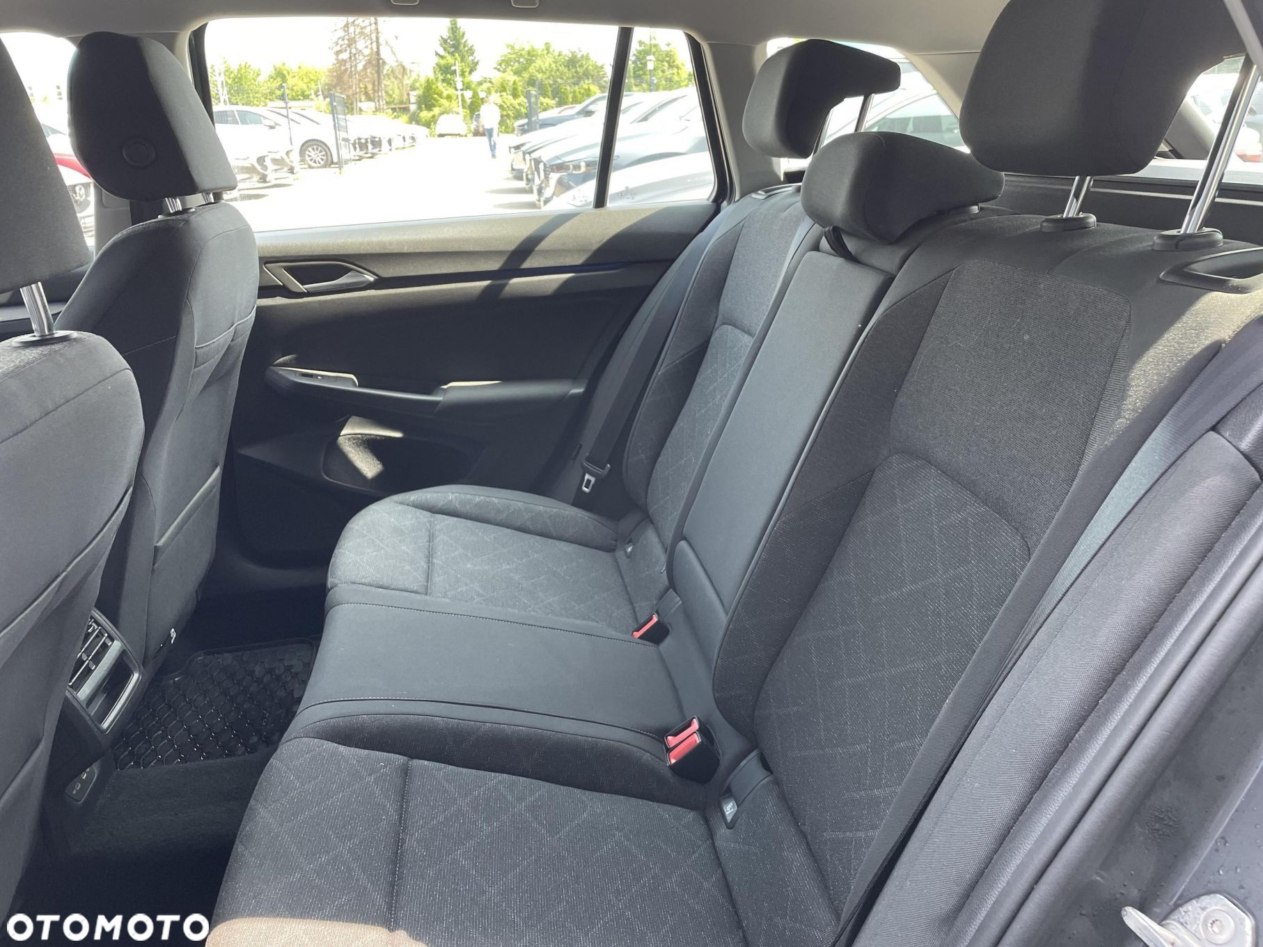 Volkswagen Golf VIII 2.0 TDI - 16
