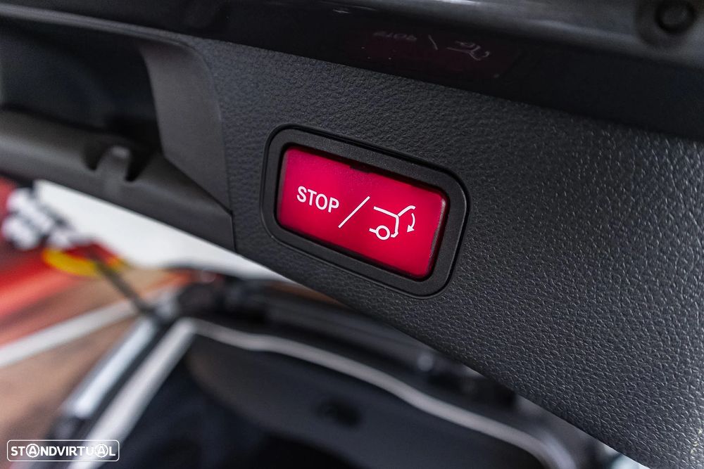 Mercedes-Benz C 180 d Station Avantgarde - 23