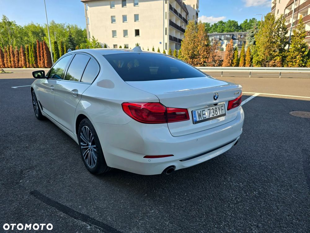 BMW Seria 5 530e iPerformance Luxury Line sport - 7