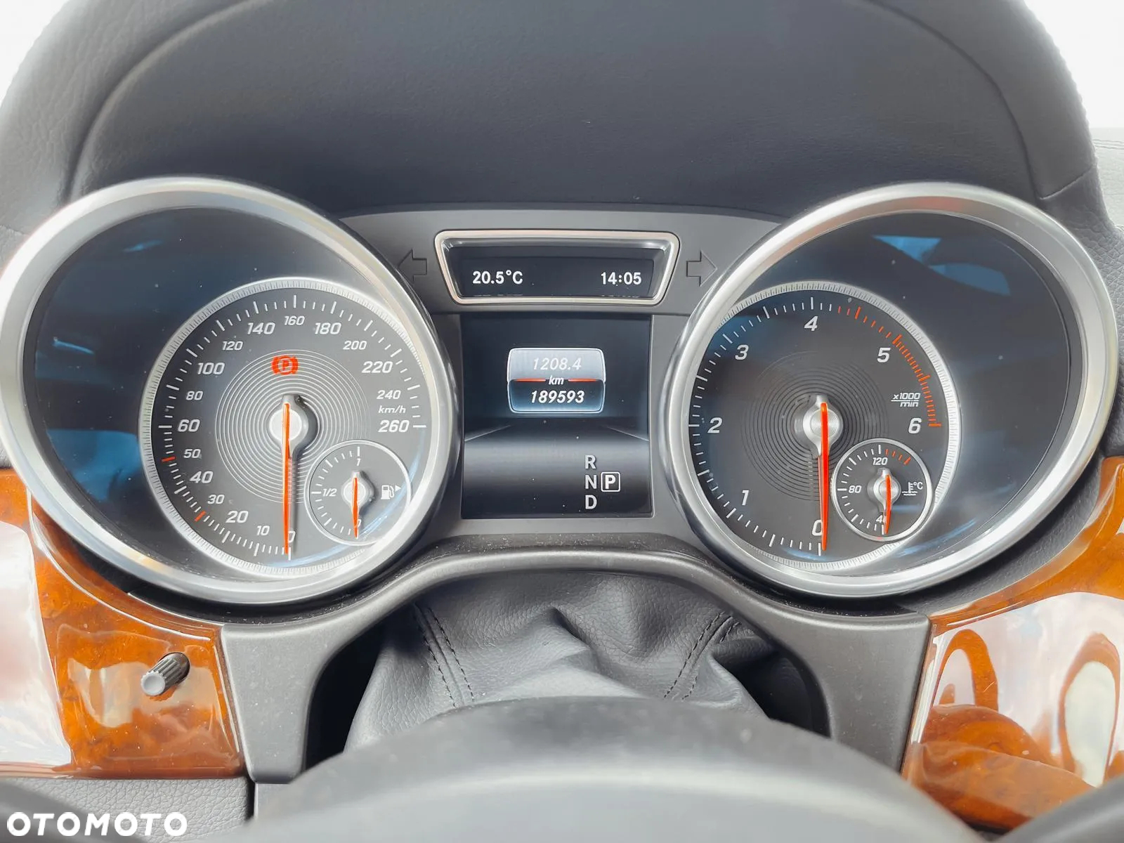 Mercedes-Benz GLS 350 d 4-Matic - 10