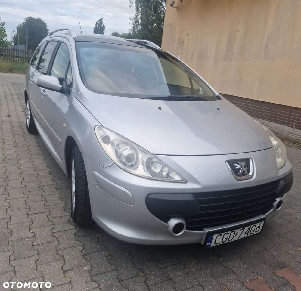 Peugeot 307 - 1