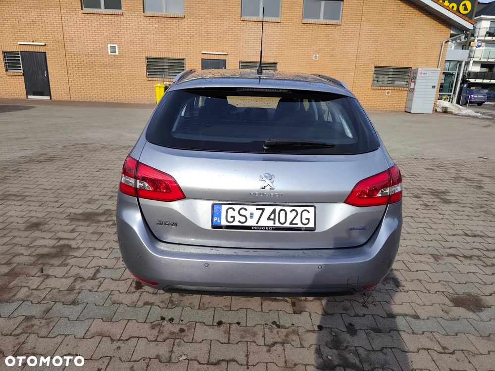 Peugeot 308 BlueHDi 120 EAT6 Stop & Start Active Business-Paket - 4