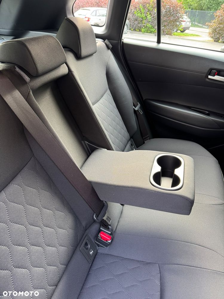 Toyota Corolla Cross 2.0 Hybrid Comfort - 8