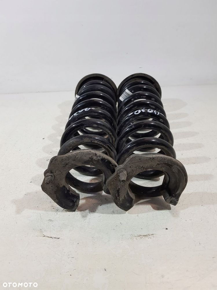 sprężyny zawieszenia tył bmw f30 f34 f32 eur 3.0d gq komplet - 3