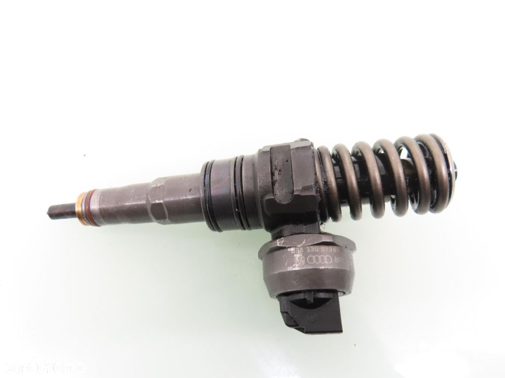 POMPOWTRYSKIWACZ VW POLO IV 9N 1.4 TDI 038130073BN 0414720313 - 1