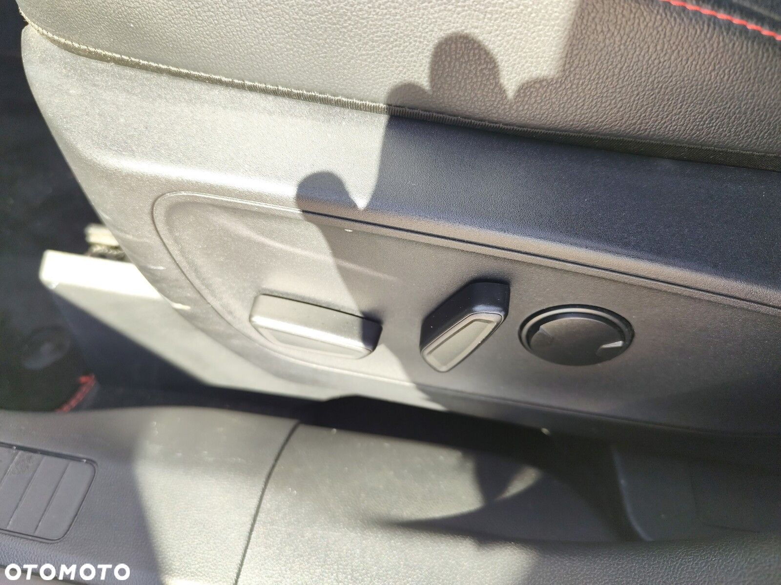 Ford Kuga - 12