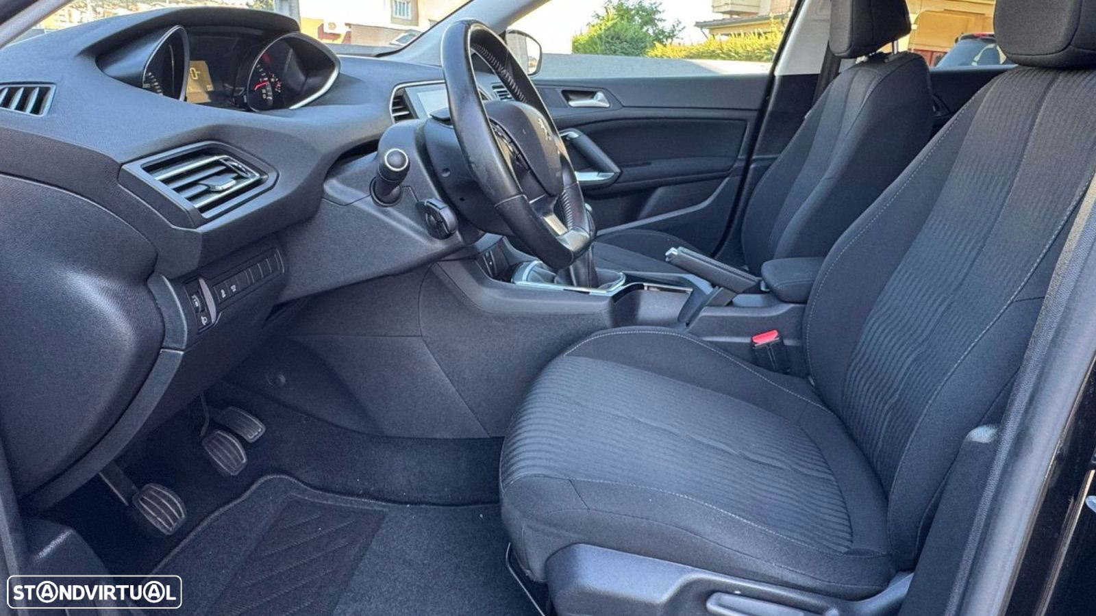 Peugeot 308 1.6 BlueHDi Active J17 - 20