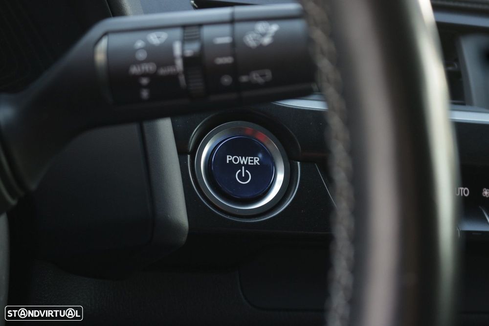 Lexus UX 300e Premium - 34