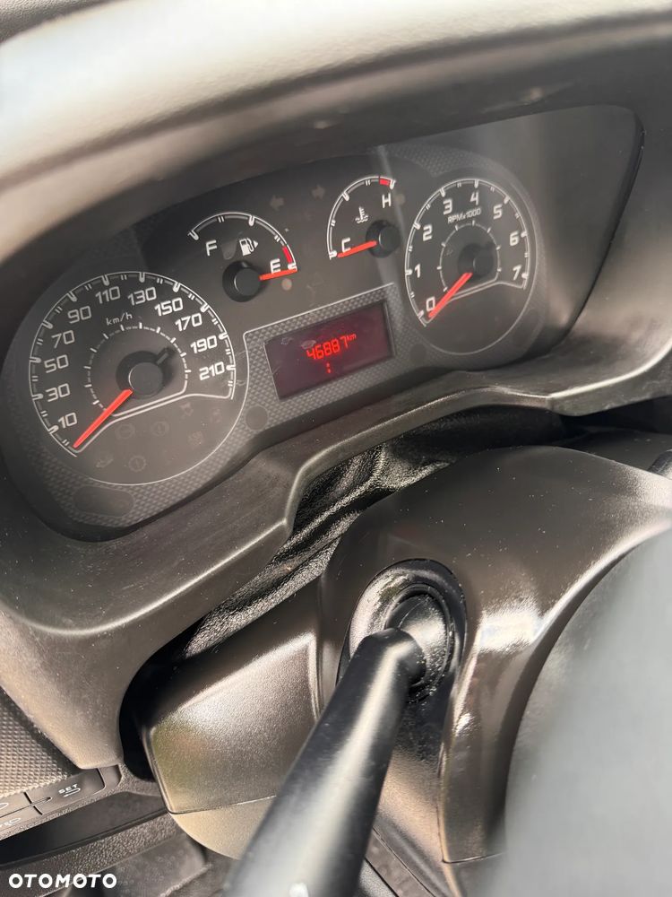 Fiat Fiorino 1.4 Easy - 8