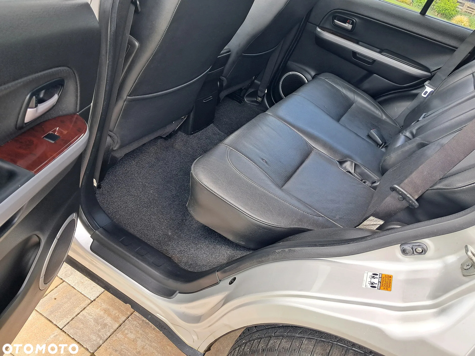 Suzuki Grand Vitara 2.0 De luxe - 31