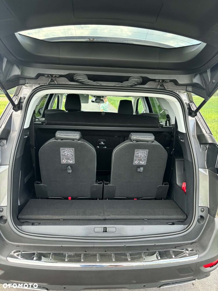 Peugeot 5008 - 8