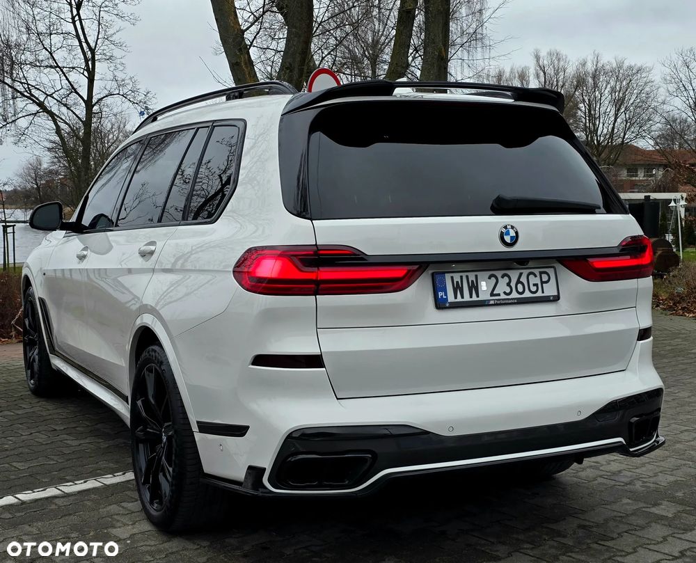 BMW X7 xDrive40i - 32