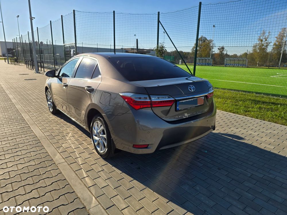 Toyota Corolla 1.6 Comfort - 12