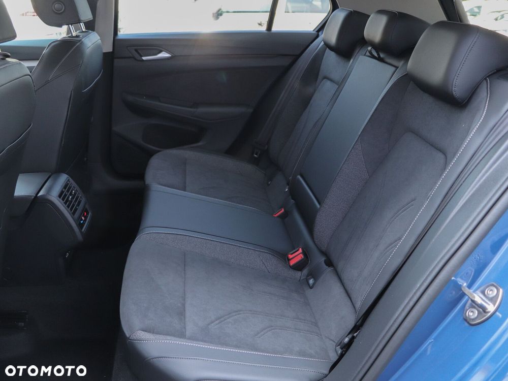 Volkswagen Golf - 12