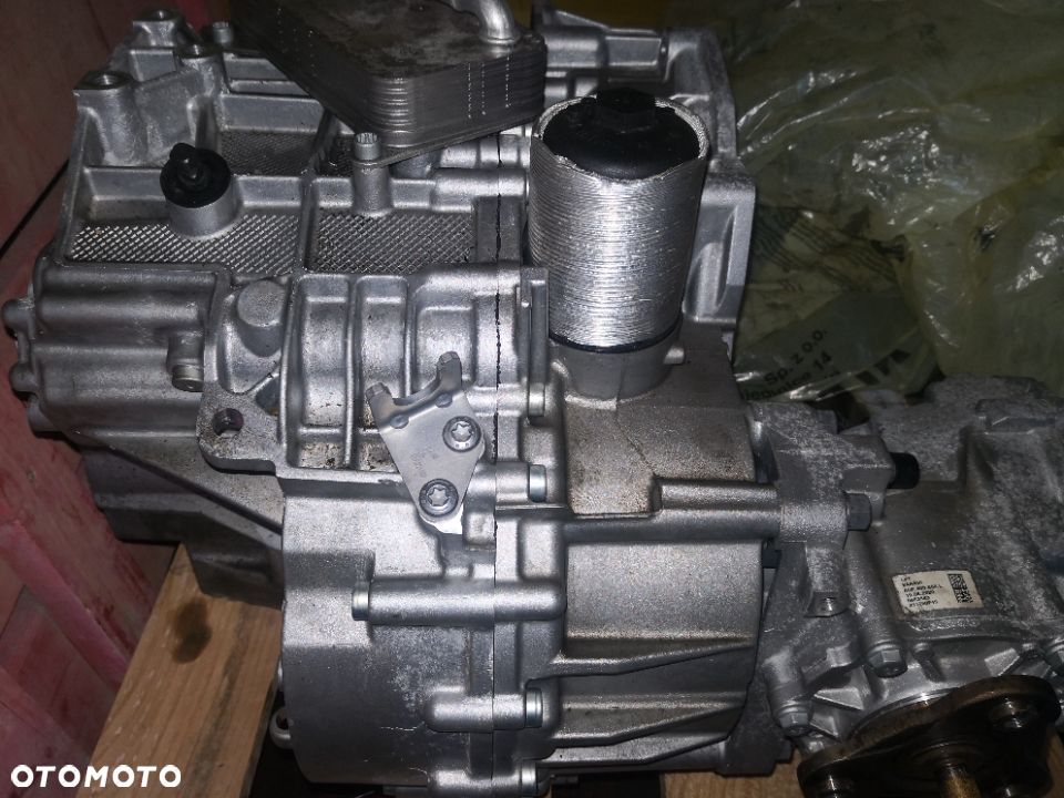 Skrzynia biegów AUDI 2.0 TFSI 4X4 TUS - 1