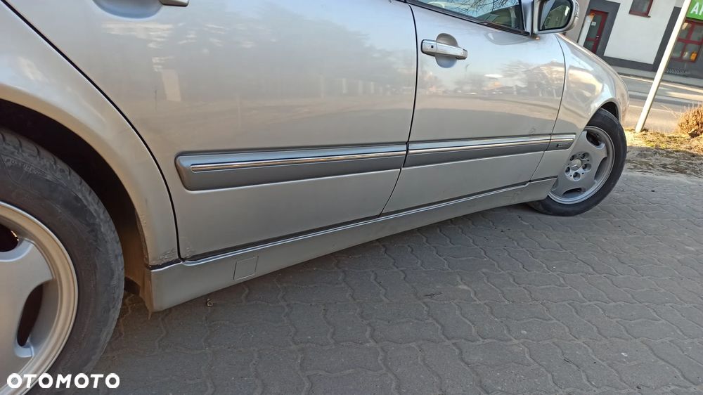 Mercedes-Benz Klasa E - 18