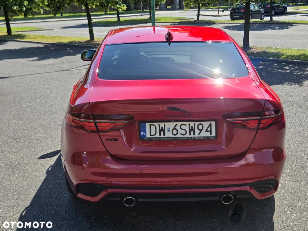 Jaguar XE 2.0 P250 R-Dynamic Black - 16