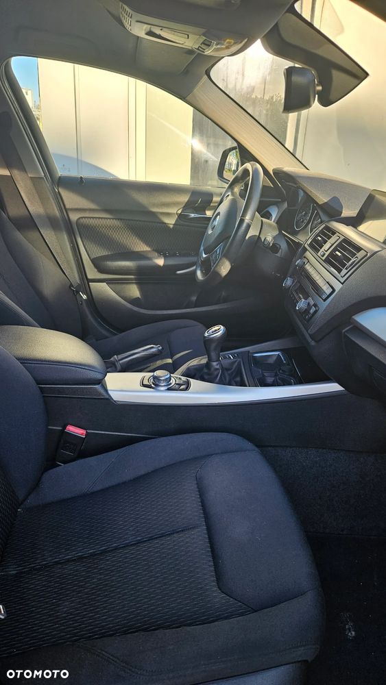 BMW Seria 1 118d DPF - 8