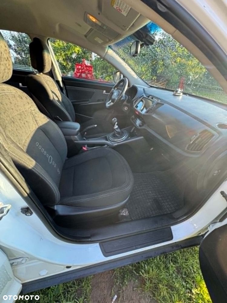 Kia Sportage 1.7 CRDI L 2WD - 9