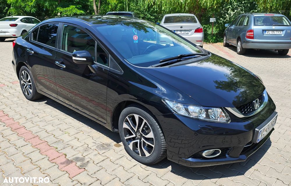 Honda Civic 1.8 MT ES - 2
