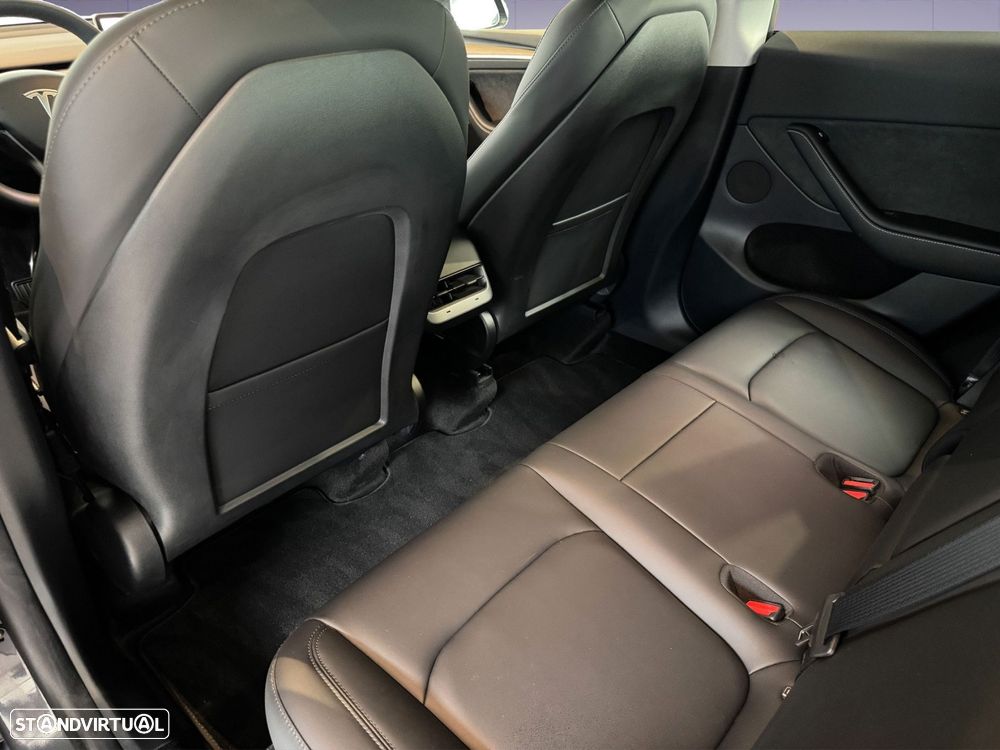 Tesla Model Y RWD - 11