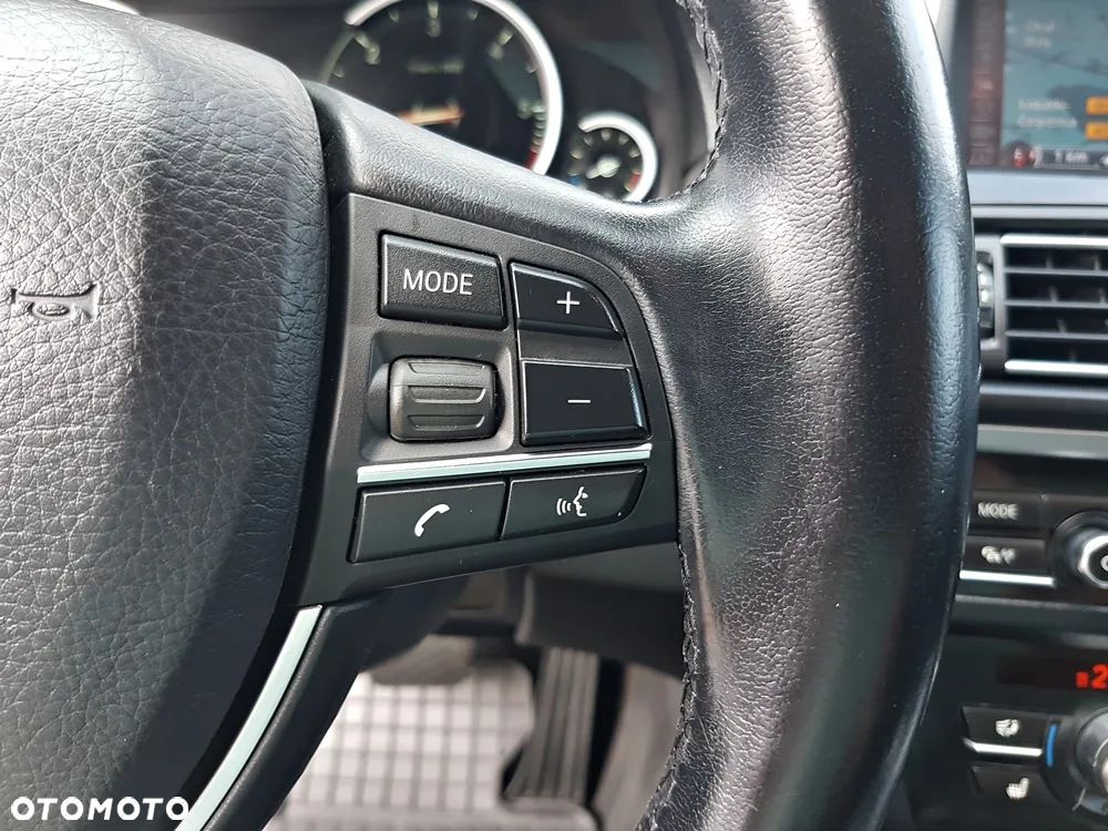 BMW Seria 5 518d Touring Luxury Line - 21