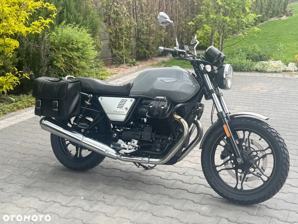 Moto Guzzi V7 - 4