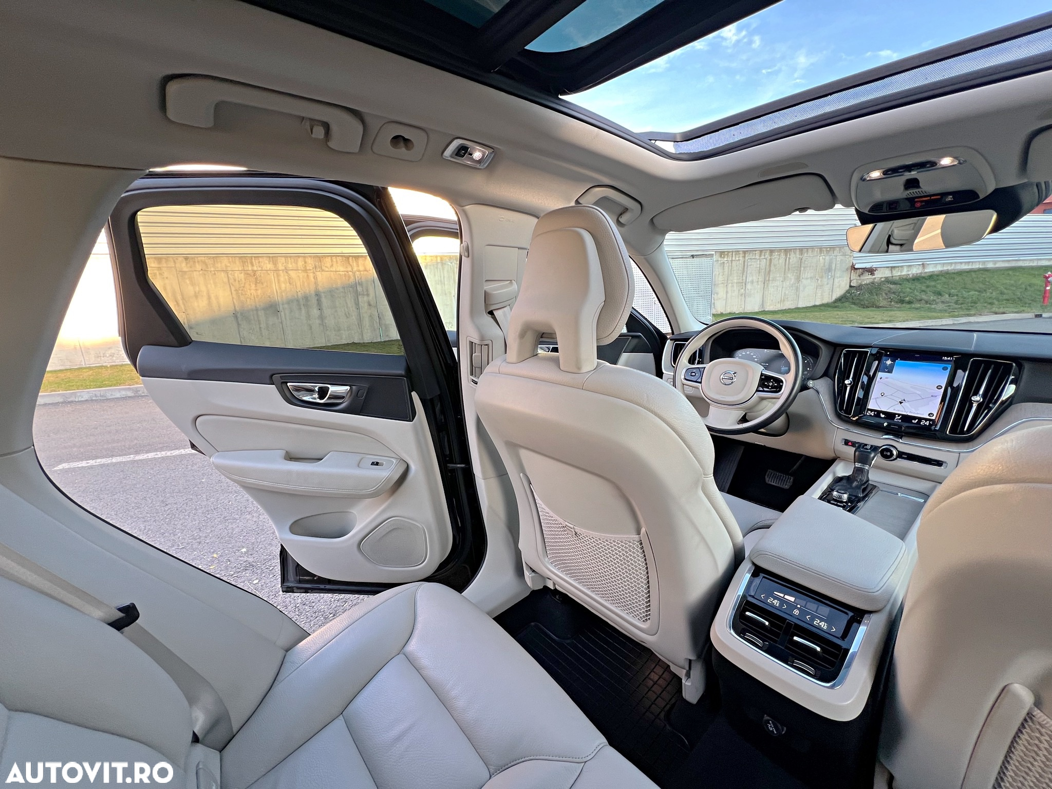 Volvo XC 60 D5 AWD Inscription - 13