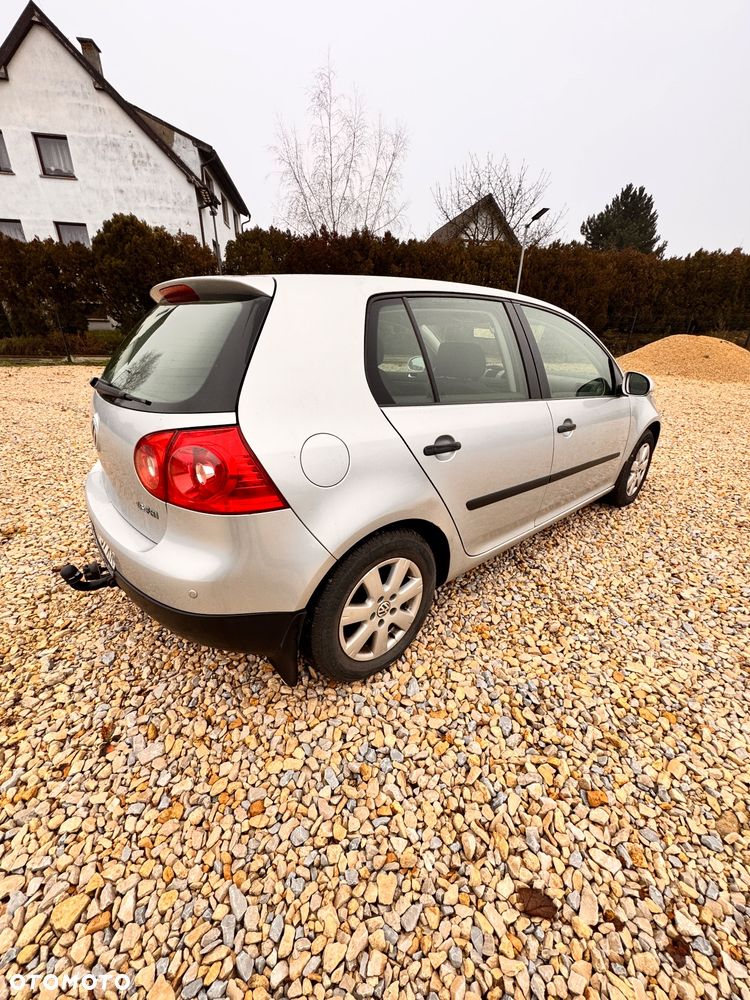 Volkswagen Golf 1.6 FSI Comfortline - 14