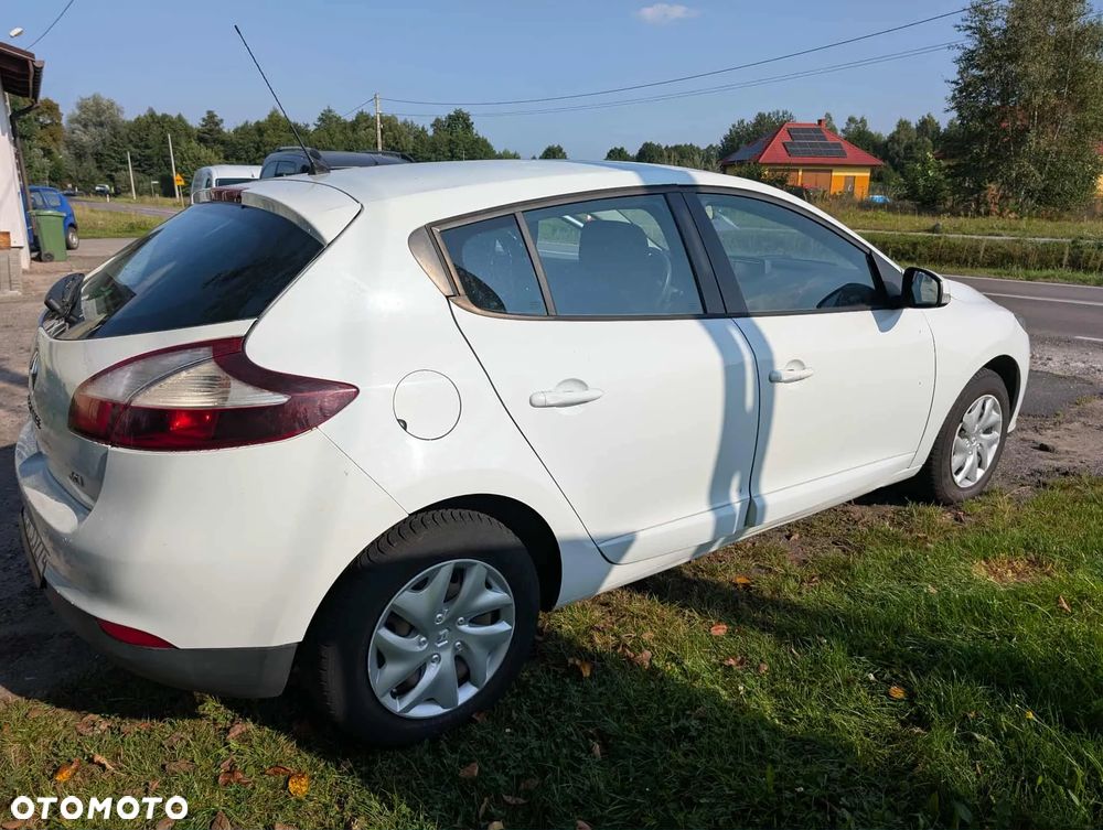 Renault Megane 1.5 Blue dCi Life - 3