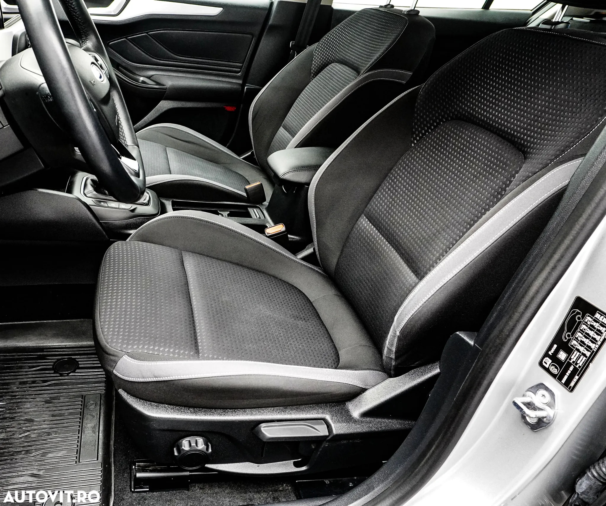 Ford Focus 1.5 EcoBlue Titanium - 14
