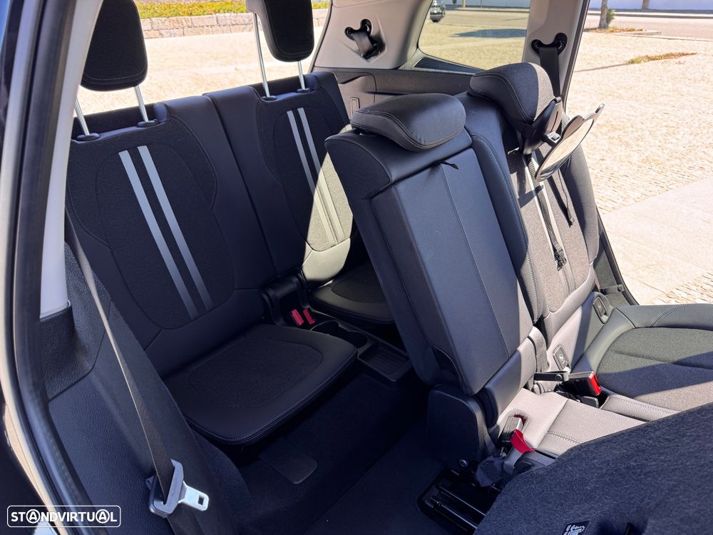 BMW 216 Gran Tourer d 7L Line Luxury Auto - 8