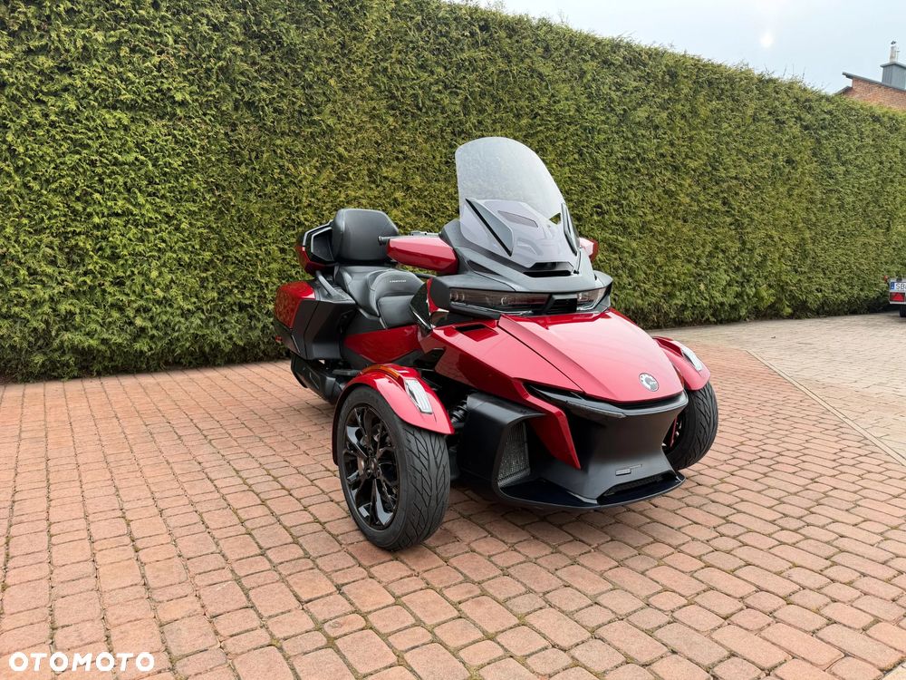 Can-Am Spyder - 1