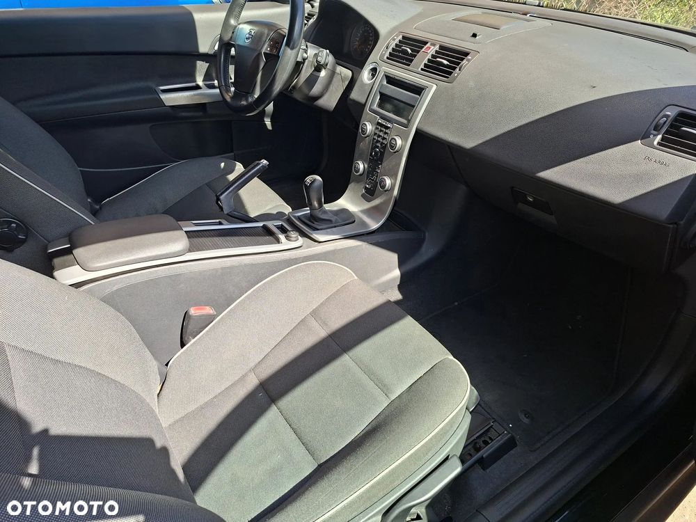 Volvo C30 1.6D - 10