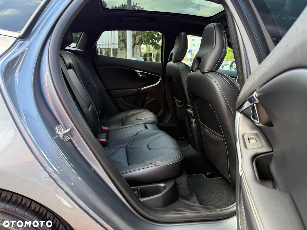 Volvo V40 D3 RDesign - 22