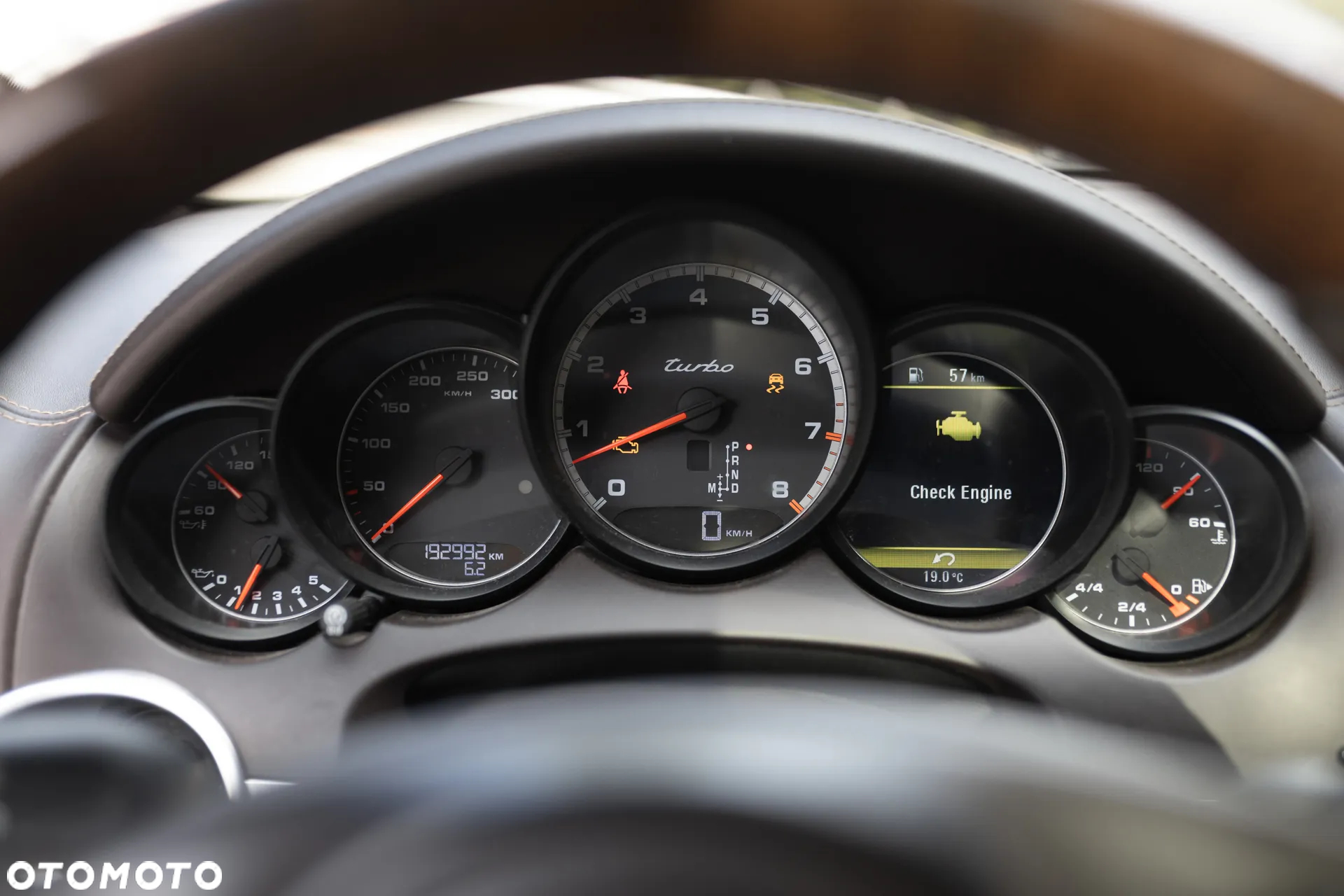Porsche Cayenne Turbo - 13
