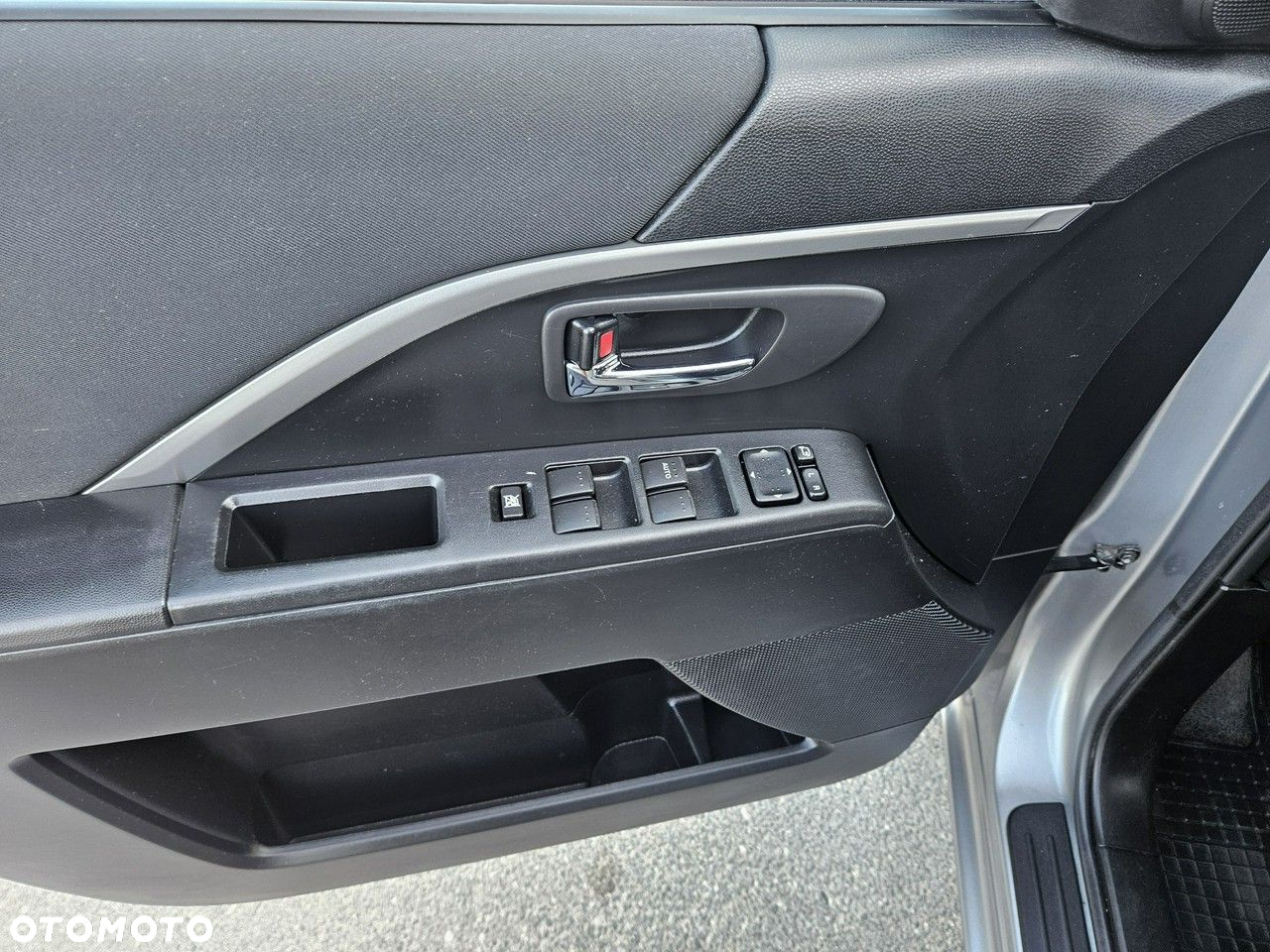Mazda 5 - 19