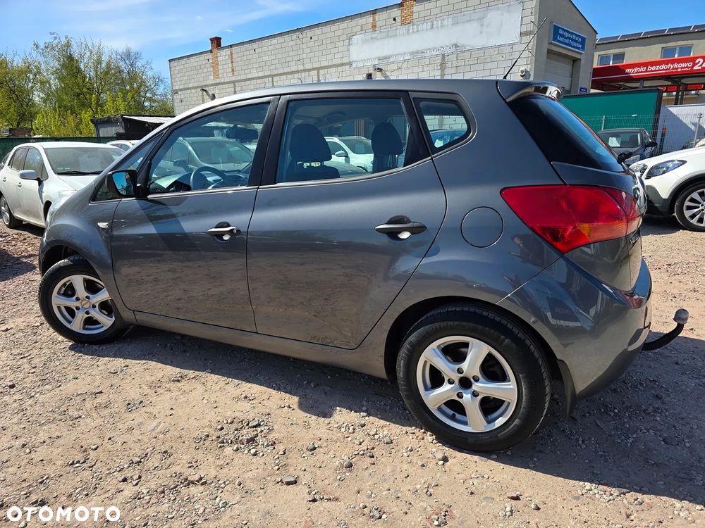 Kia Venga 1.4 CVVT ISG Dream Team Edition - 9