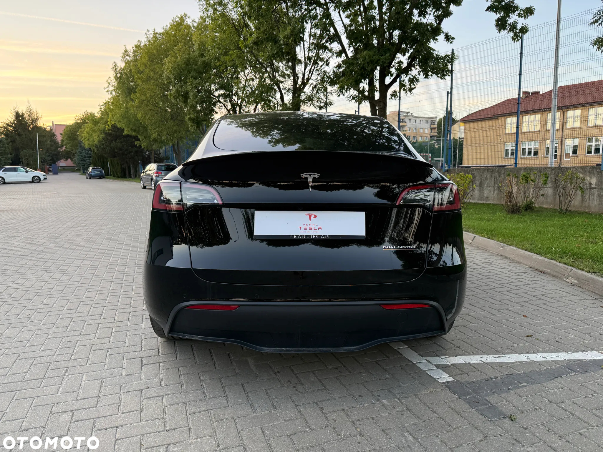 Tesla Y Performance AWD - 5