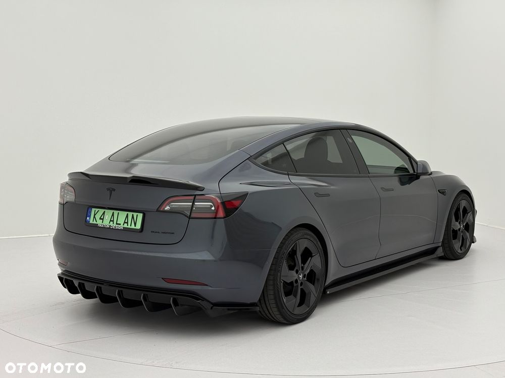 Tesla Model 3 - 6