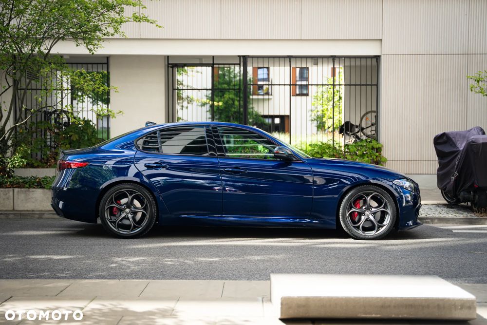 Alfa Romeo Giulia 2.0 Turbo 16V AT8 Veloce Ti - 6