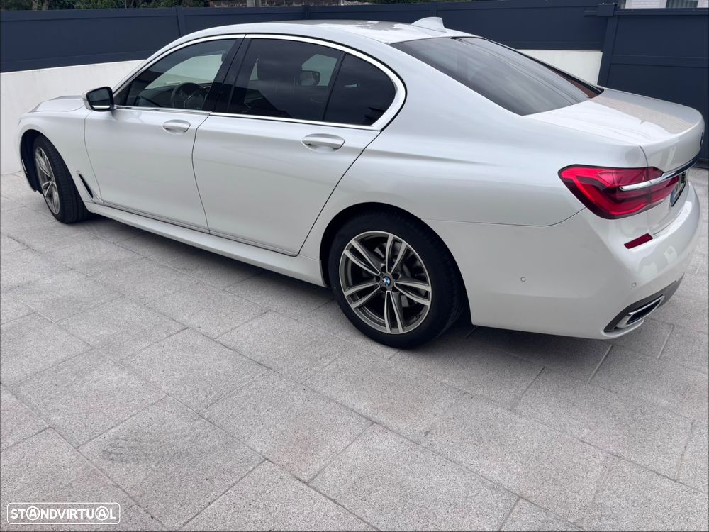 BMW 730 d Pack M - 3
