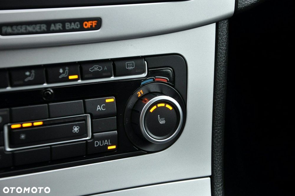 Volkswagen Passat CC - 35