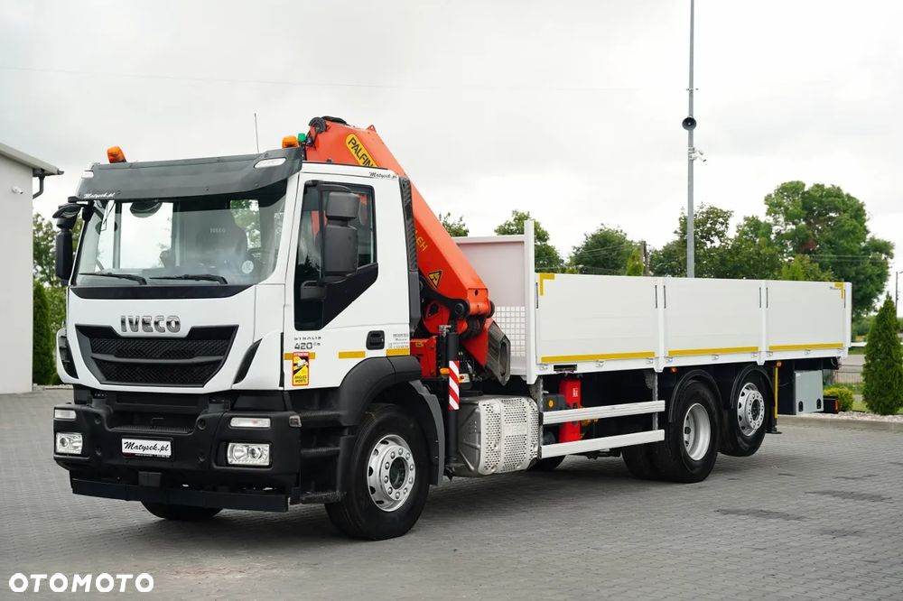 Iveco STRALIS 420 / 6x2 / SKRZYNIOWY - 7,1 M / HDS PALFINGER PK- 23001- EH E- 17 M / MAX UDŹWIG 5 600 KG / OŚ PODNOSZONA I SKRĘTNA / EURO 6 - 9