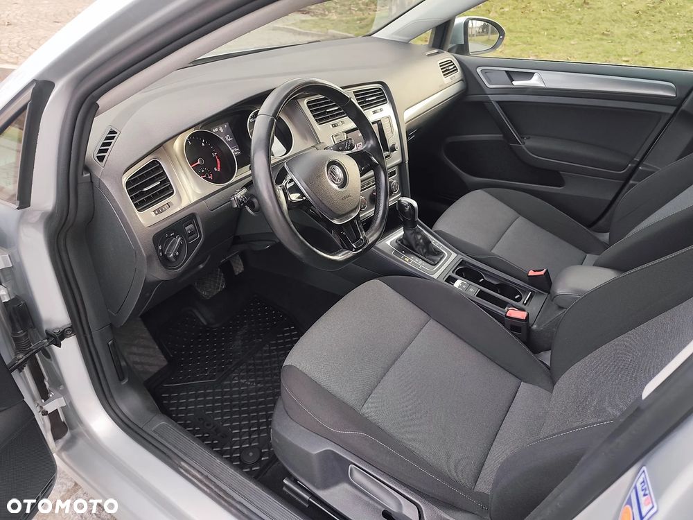 Volkswagen Golf 1.6 BlueTDI DSG Comfortline - 18