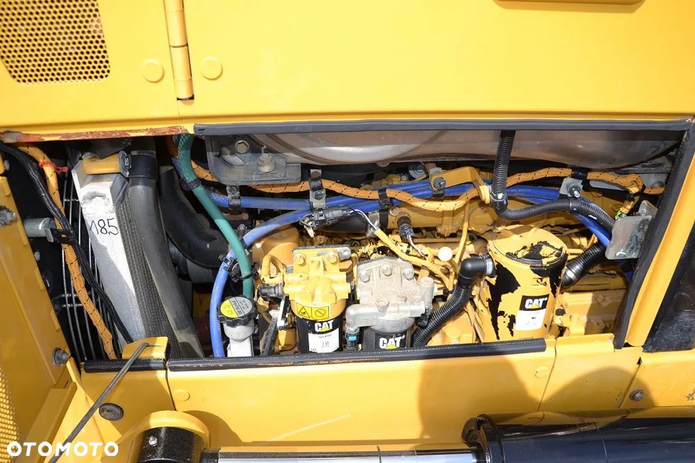 Caterpillar D6N LGP - 16