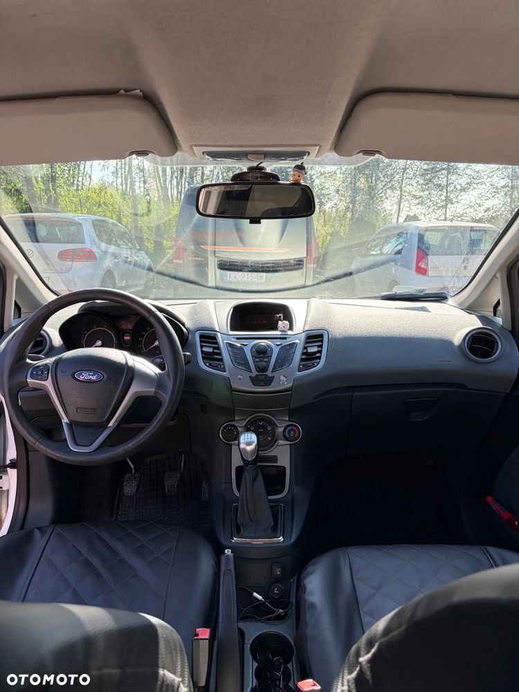 Ford Fiesta - 11